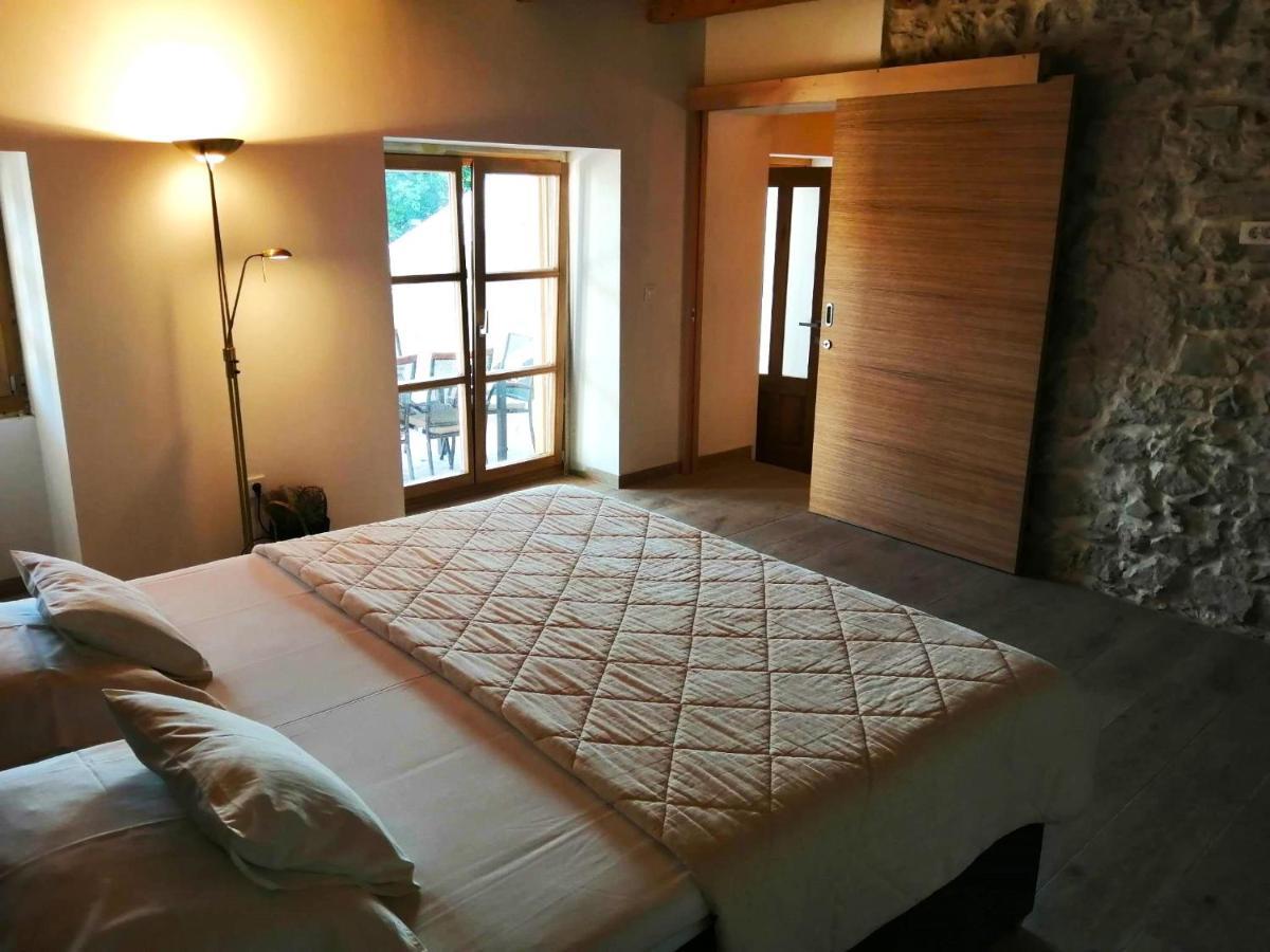 Apartments Dalmatian Stone House トゥラニ エクステリア 写真